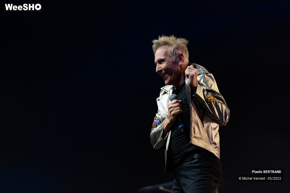 26/66 photos du spectacle Plastic Bertrand