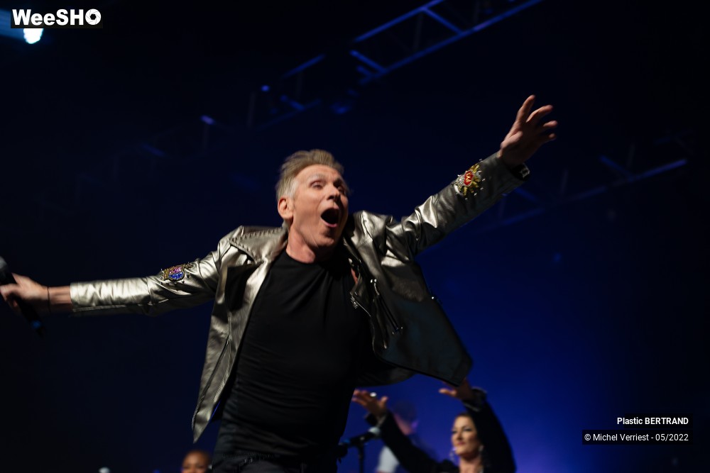 30/66 photos du spectacle Plastic Bertrand