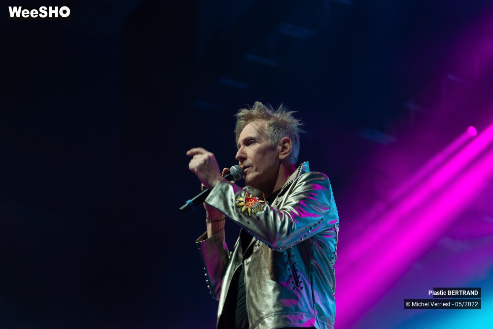 31/66 photos du spectacle Plastic Bertrand