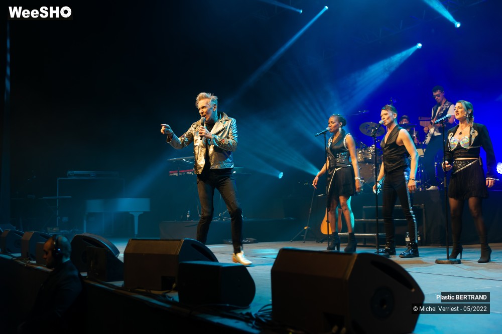 37/66 photos du spectacle Plastic Bertrand