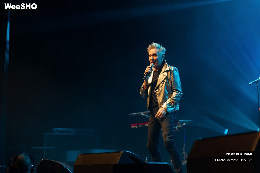 41/66 photos du spectacle Plastic Bertrand