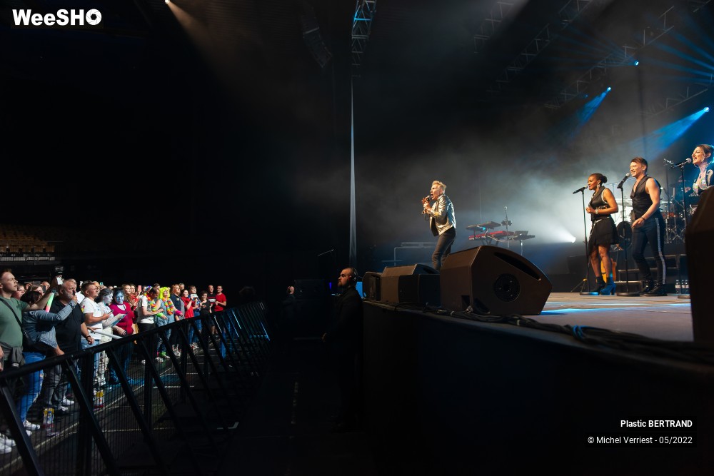 44/66 photos du spectacle Plastic Bertrand