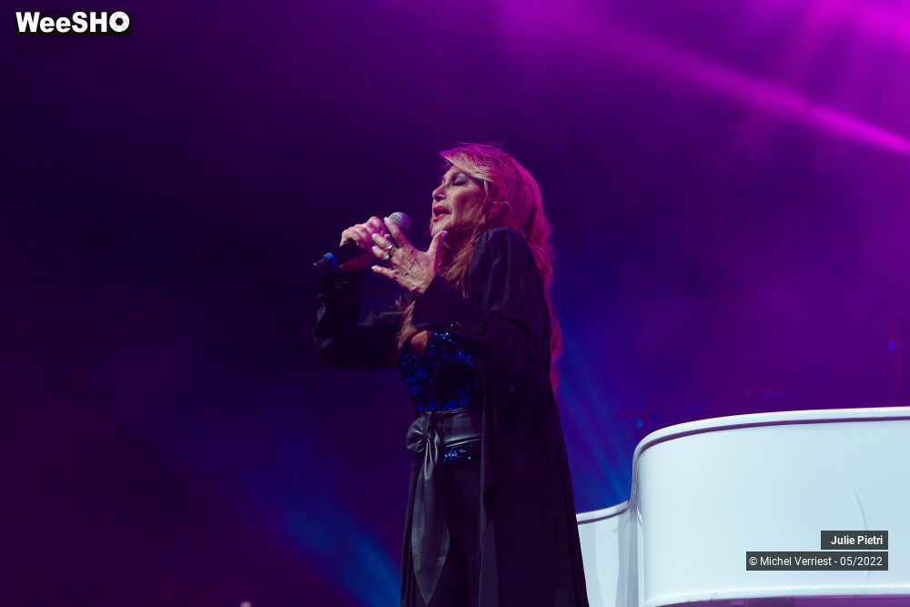 15/36 photos du spectacle Julie Pietri