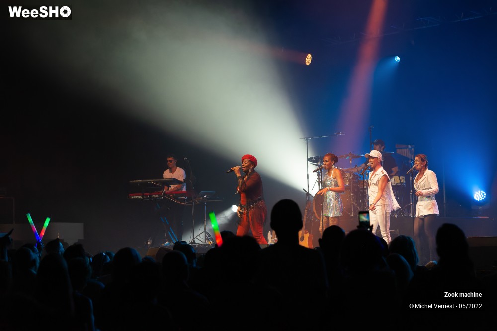 38/58 photos du spectacle zook machine