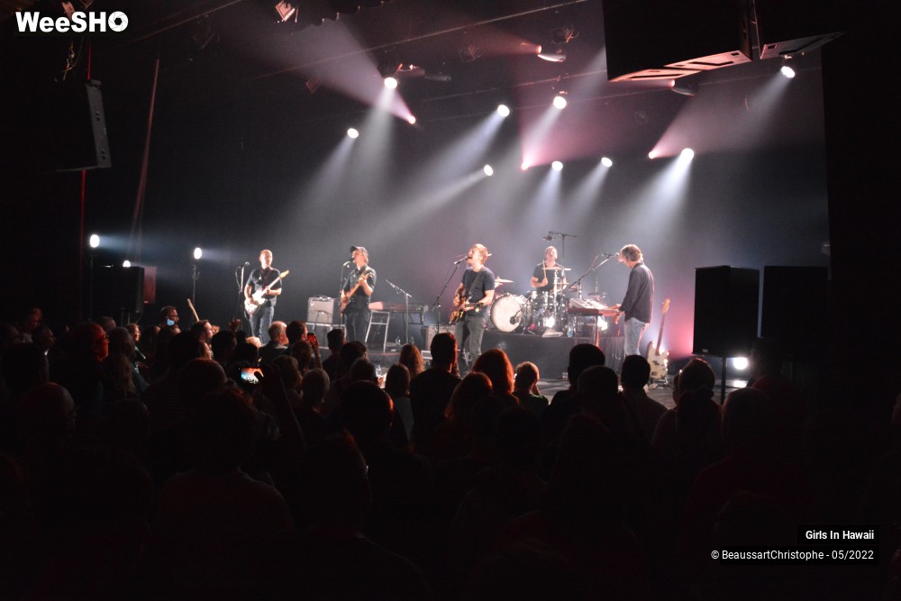 44/49 photos du spectacle Girls In Hawaii