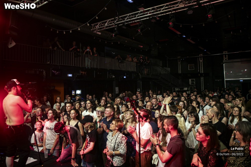 27/45 photos du spectacle Ambiance Red Hot Experience