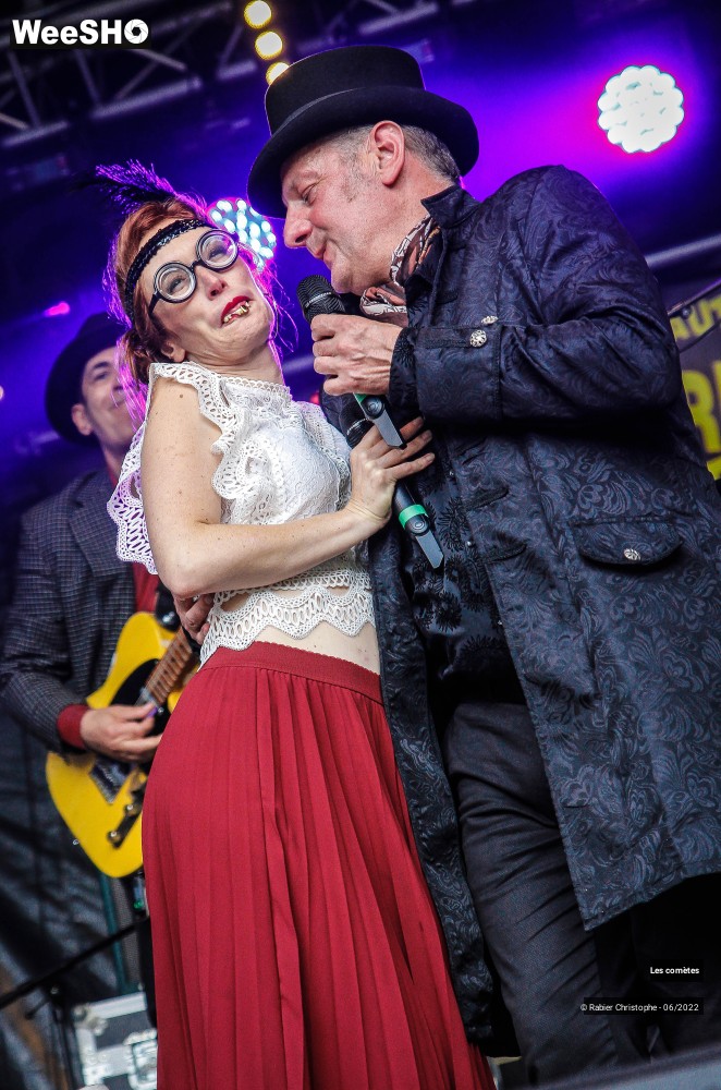 52/76 photos du spectacle Les Comètes