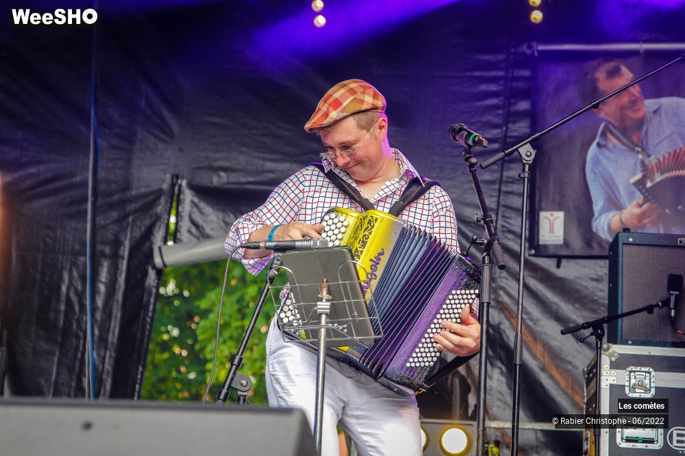 56/76 photos du spectacle Les Comètes