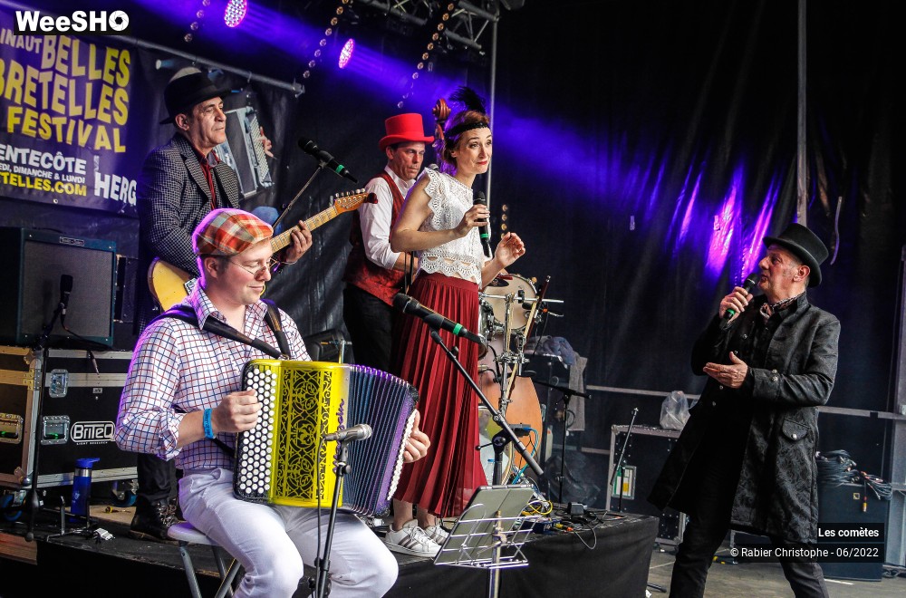 60/76 photos du spectacle Les Comètes