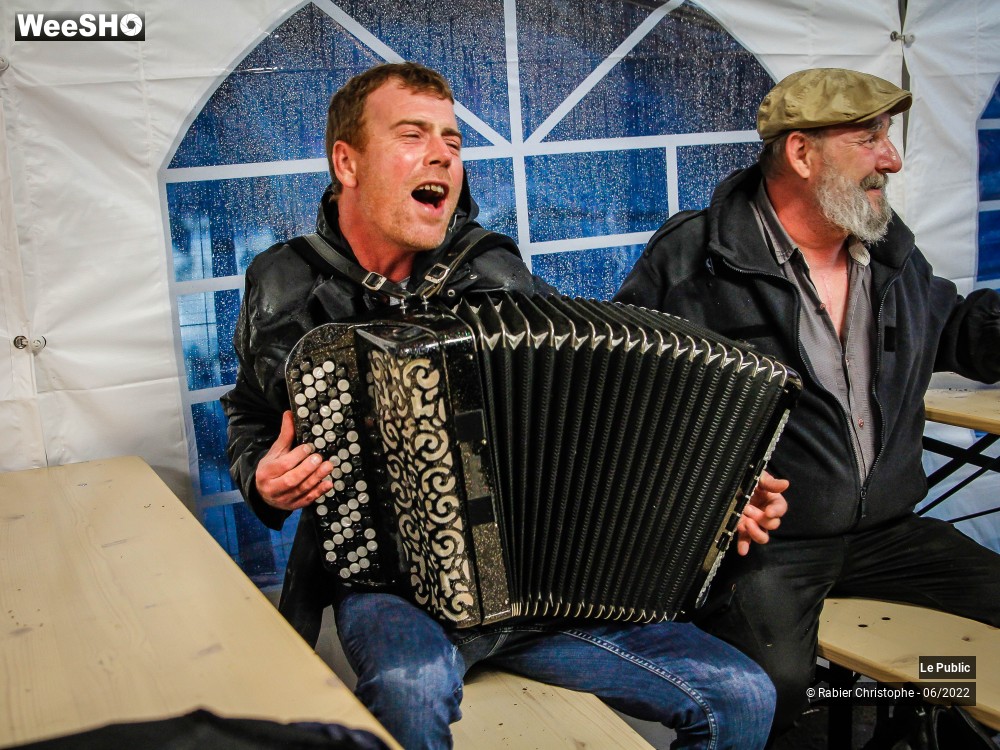 42/100 photos du spectacle Ambiance au Hainaut Belles Bretelles 2022