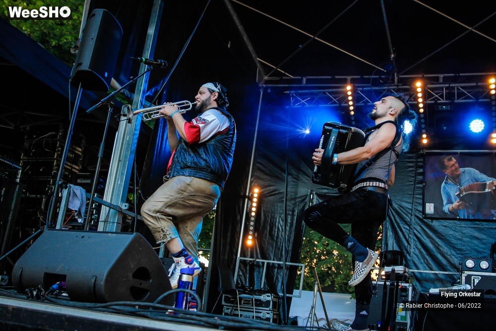 23/57 photos du spectacle flying orkestar