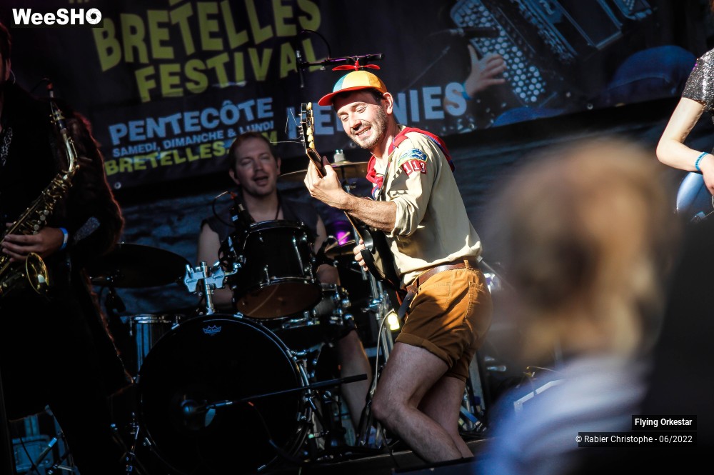 27/57 photos du spectacle flying orkestar