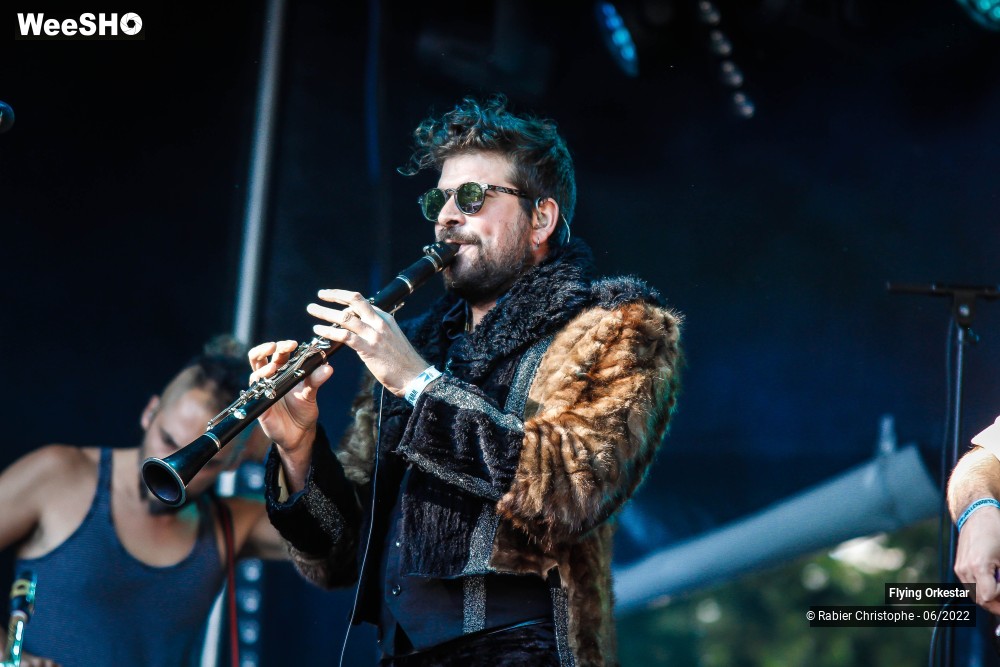 30/57 photos du spectacle flying orkestar