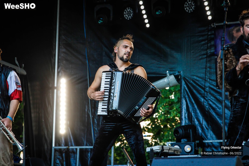 50/57 photos du spectacle flying orkestar