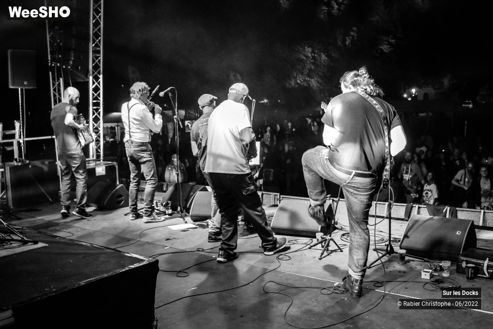 24/25 photos du spectacle Sur les Docks