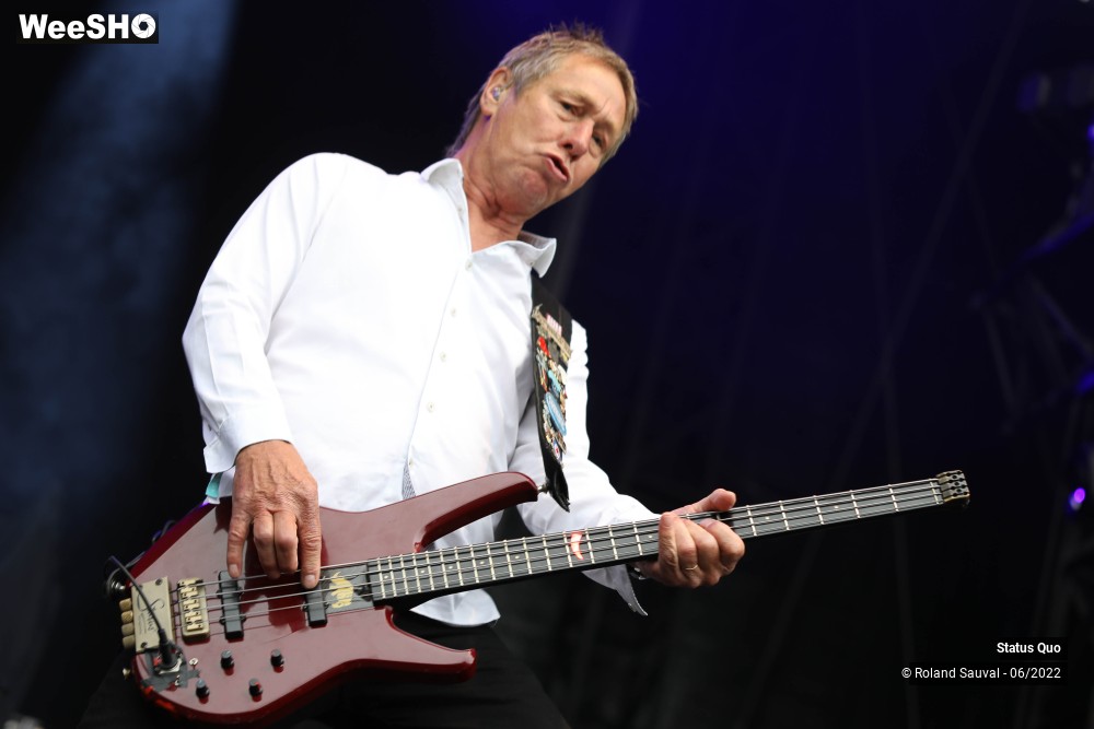 11/44 photos du spectacle Status Quo