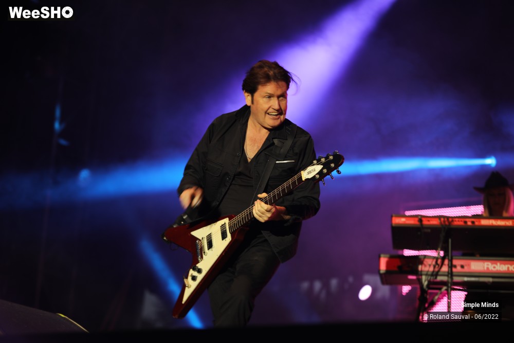 9/45 photos du spectacle Simple Minds