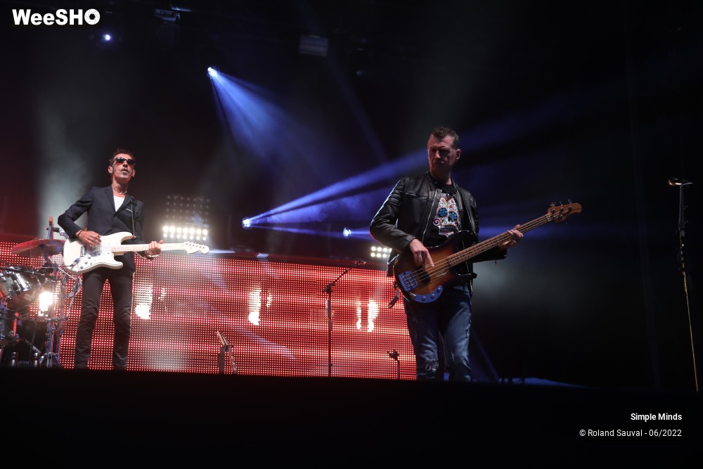 25/45 photos du spectacle Simple Minds