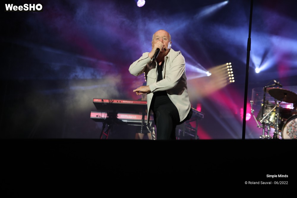 30/45 photos du spectacle Simple Minds