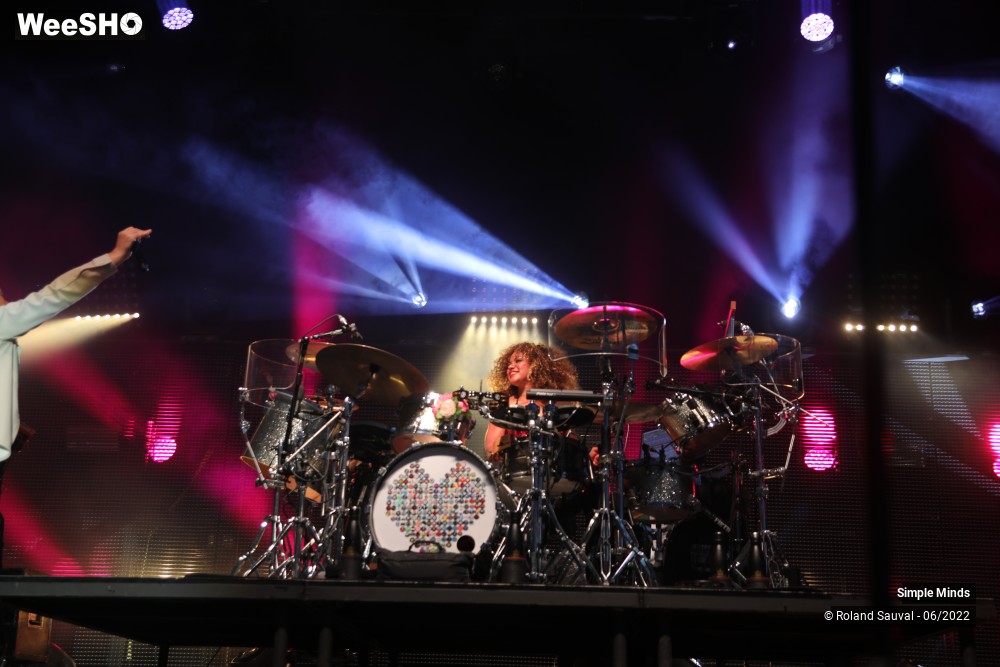 33/45 photos du spectacle Simple Minds