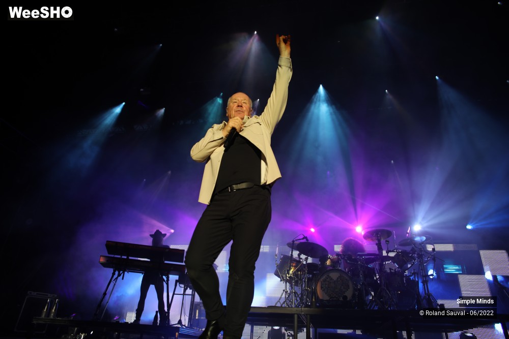 40/45 photos du spectacle Simple Minds
