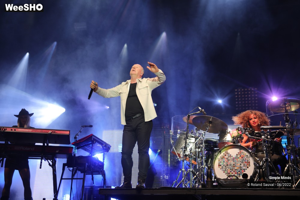 45/45 photos du spectacle Simple Minds