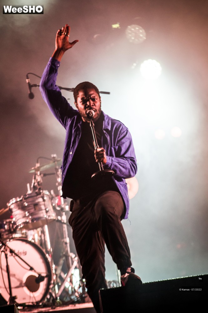 18/23 photos du spectacle YN