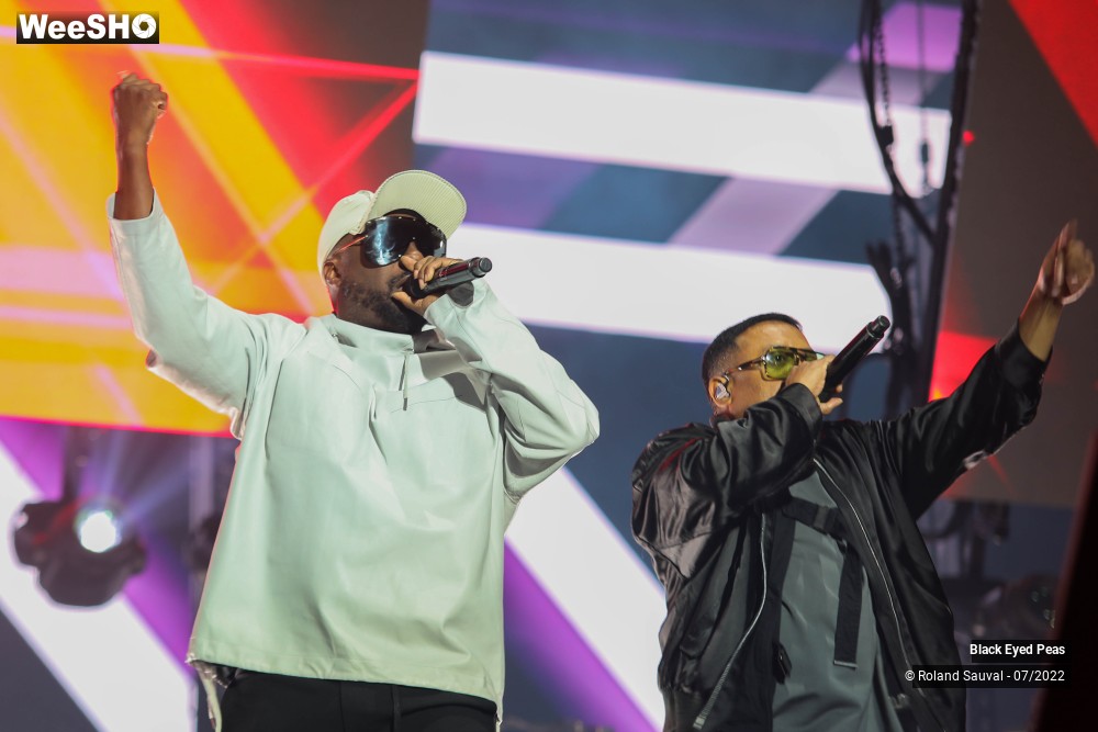 1/28 photos du spectacle Black Eyed Peas