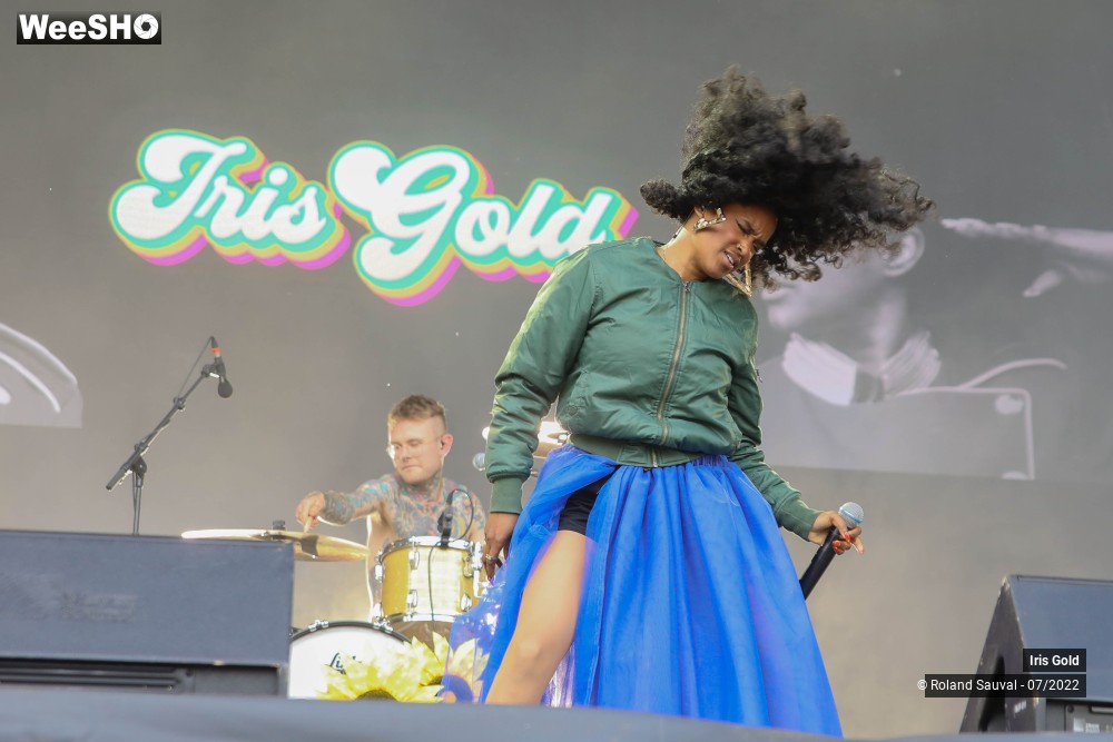 19/26 photos du spectacle Iris Gold