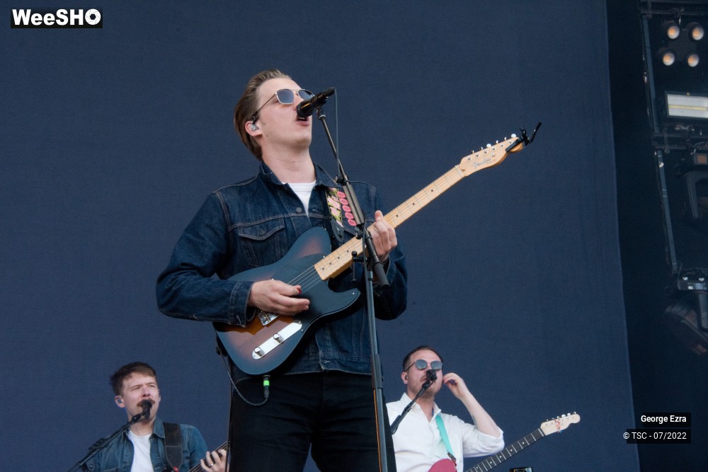 1/16 photos du spectacle George Ezra