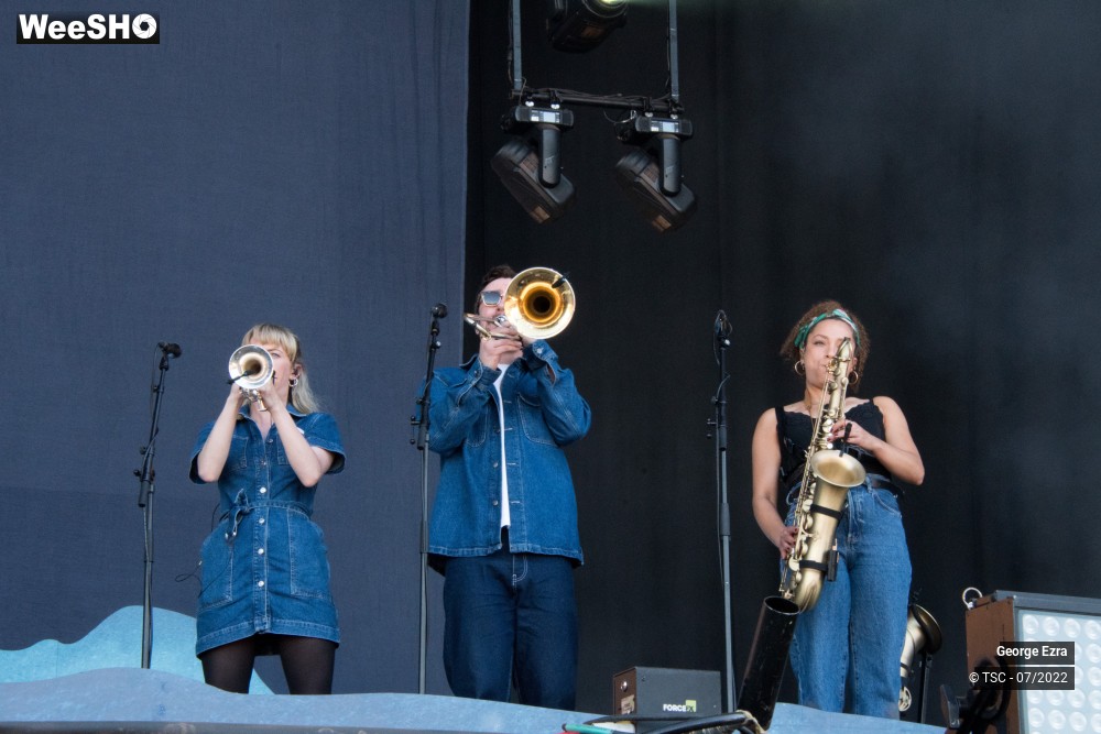 4/16 photos du spectacle George Ezra