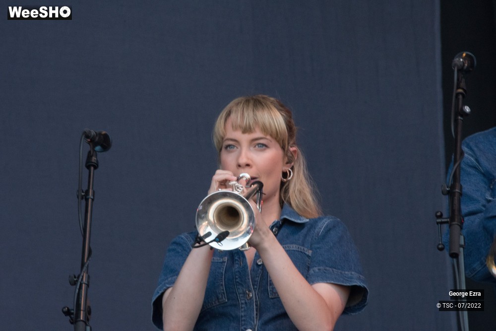 16/16 photos du spectacle George Ezra