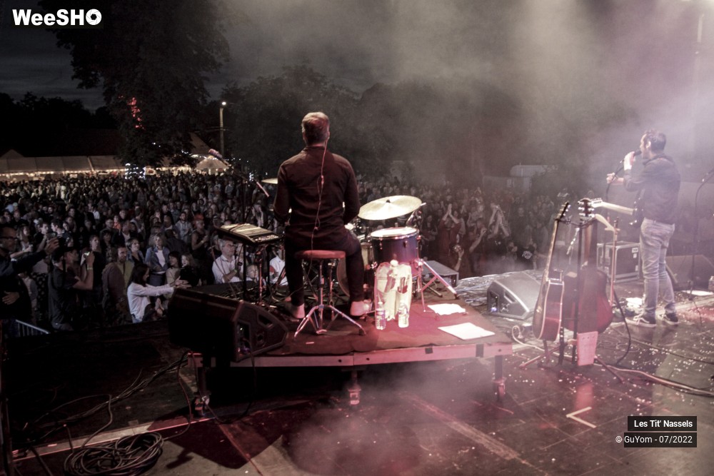 60/65 photos du spectacle Les Tit' Nassels