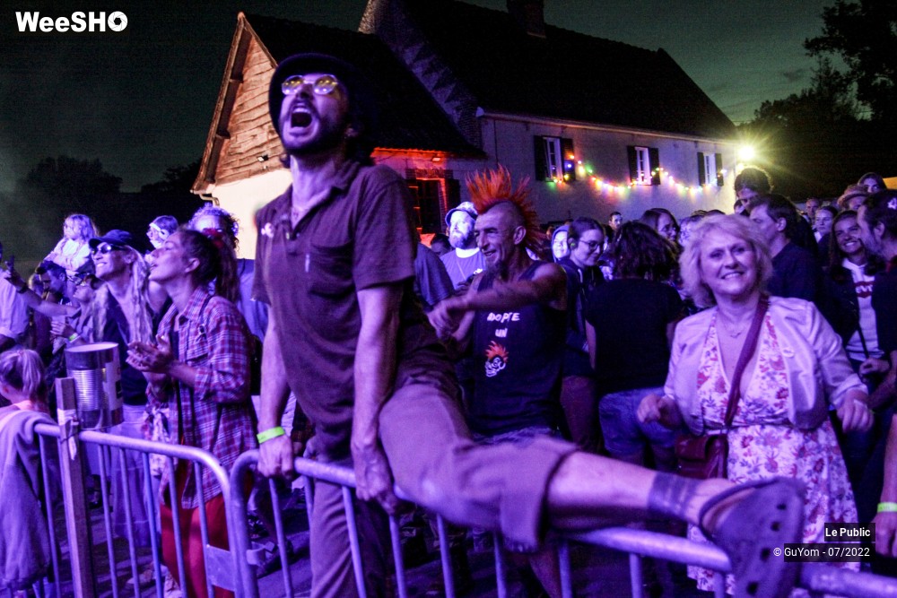 28/52 photos du spectacle Illuminés 2022 J2 Ambiance et staff