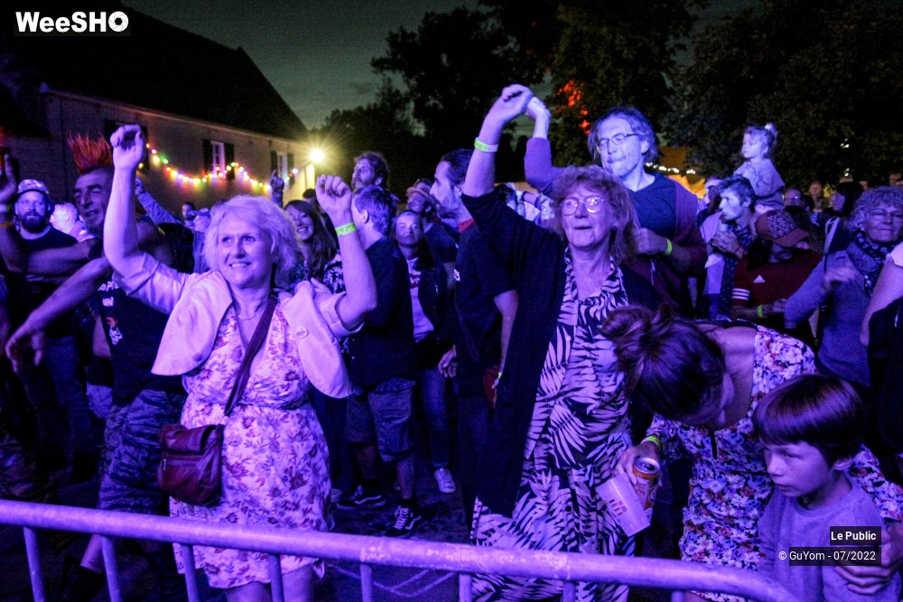 30/52 photos du spectacle Illuminés 2022 J2 Ambiance et staff