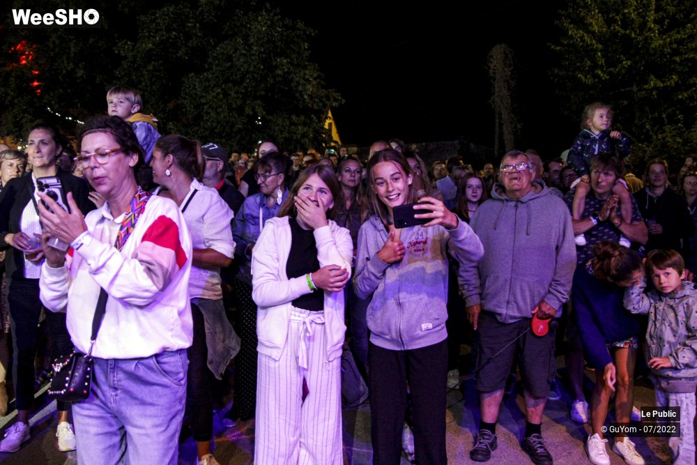 36/52 photos du spectacle Illuminés 2022 J2 Ambiance et staff