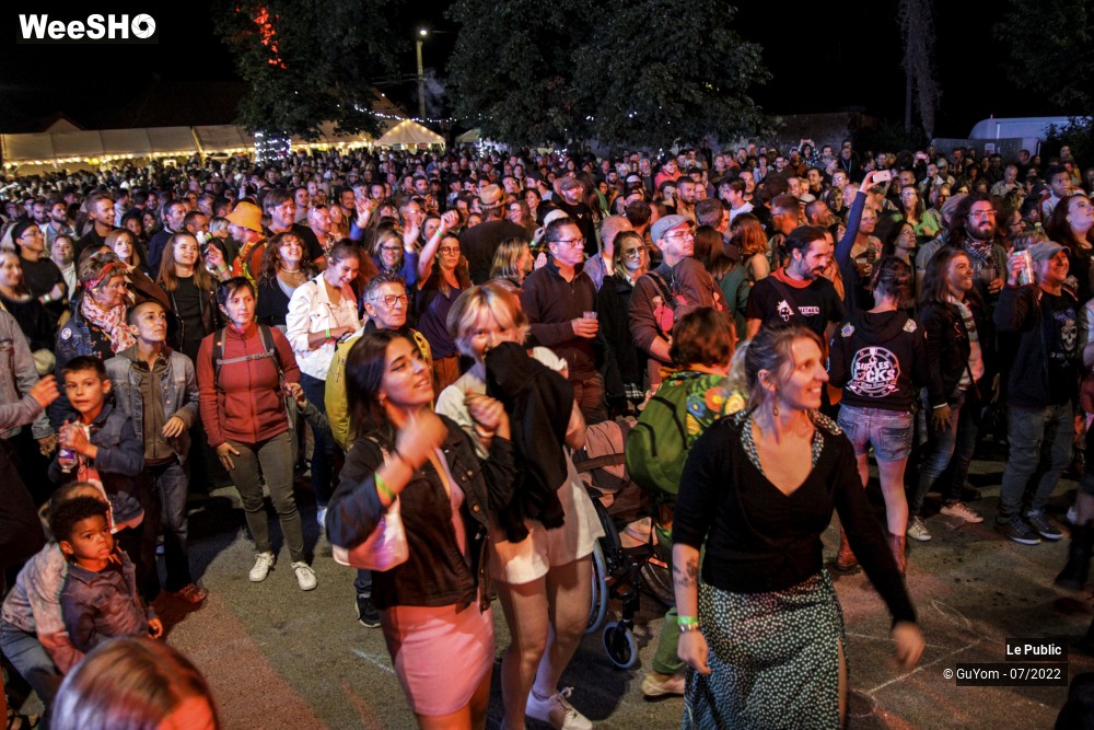 41/52 photos du spectacle Illuminés 2022 J2 Ambiance et staff