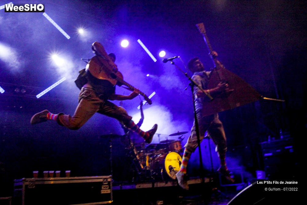56/84 photos du spectacle Les P'tits Fils de Jeanine