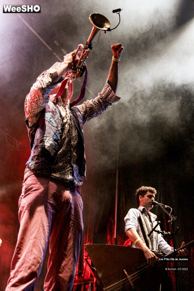 63/84 photos du spectacle Les P'tits Fils de Jeanine