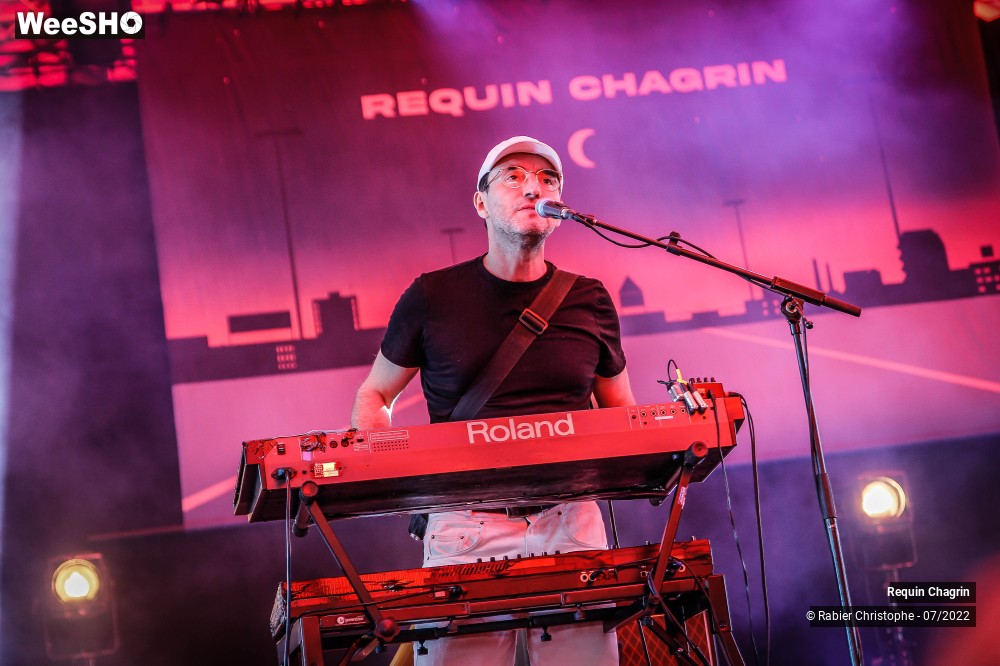20/31 photos du spectacle Requin Chagrin