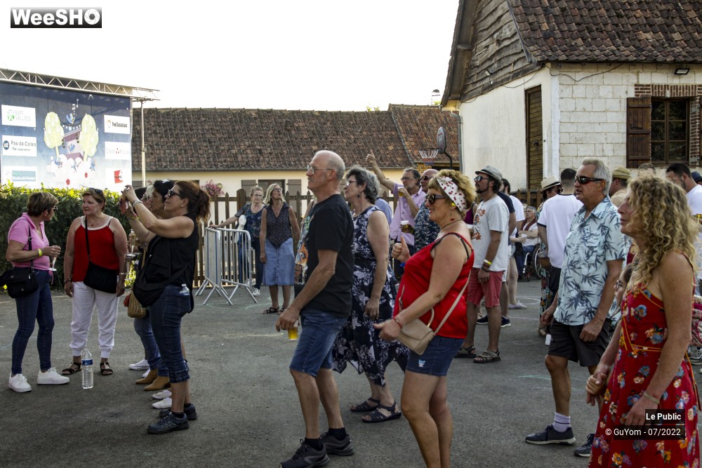 8/63 photos du spectacle Illuminés 2022 J3 Ambiance et staff