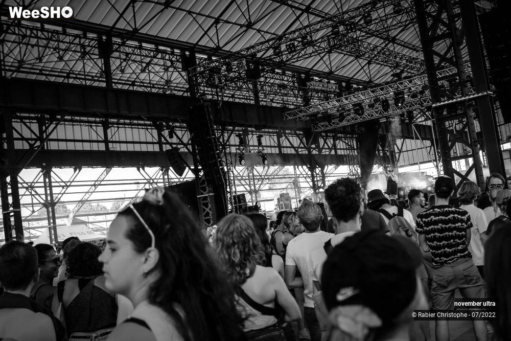 16/16 photos du spectacle November Ultra
