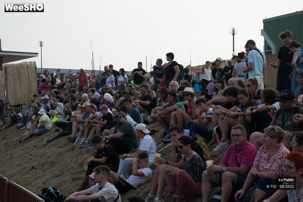 14/28 photos du spectacle Ambiance J2 au Cabaret Vert 2022