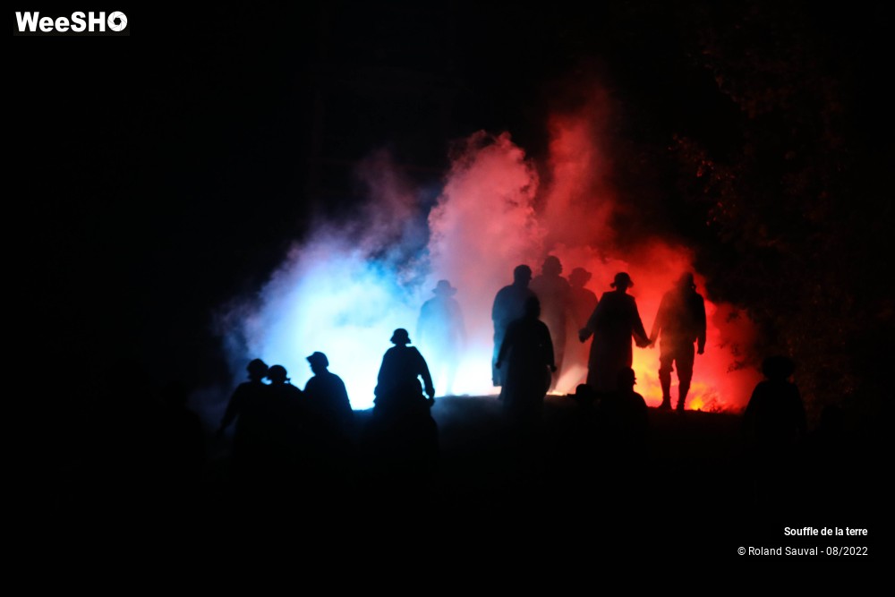68/100 photos du spectacle Le Souffle de la terre