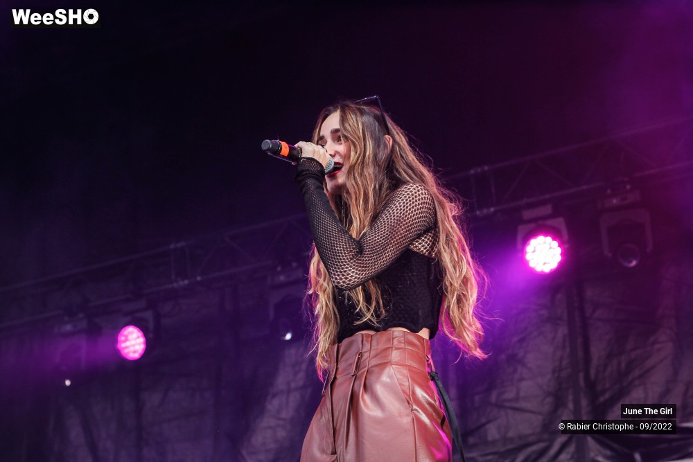 1/15 photos du spectacle June the Girl