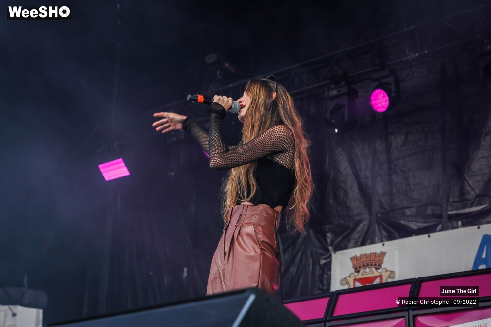 2/15 photos du spectacle June the Girl