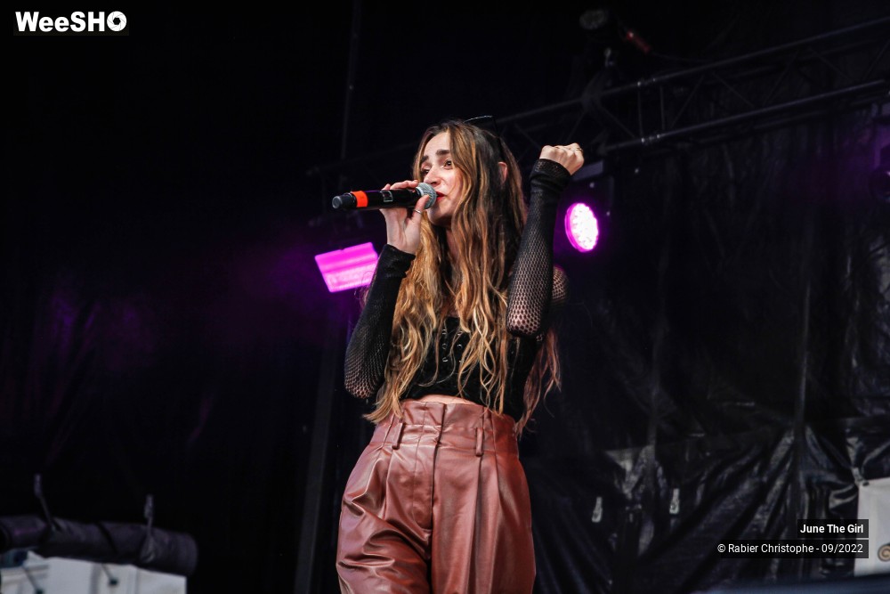 3/15 photos du spectacle June the Girl