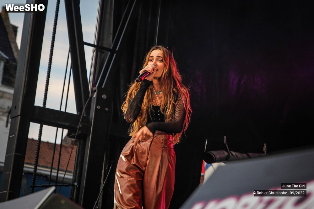 4/15 photos du spectacle June the Girl