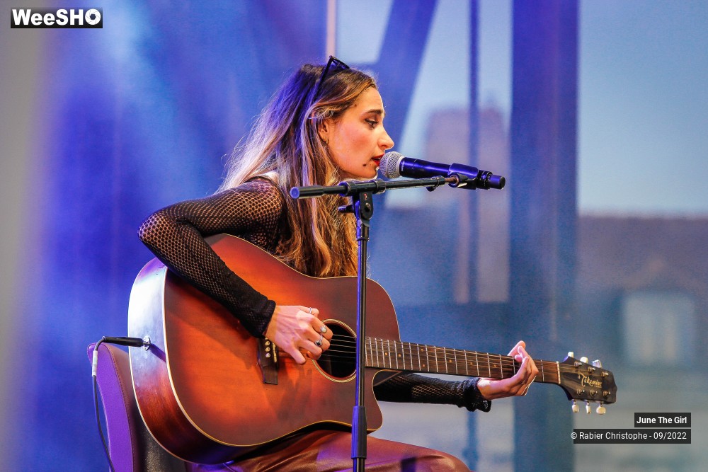 14/15 photos du spectacle June the Girl