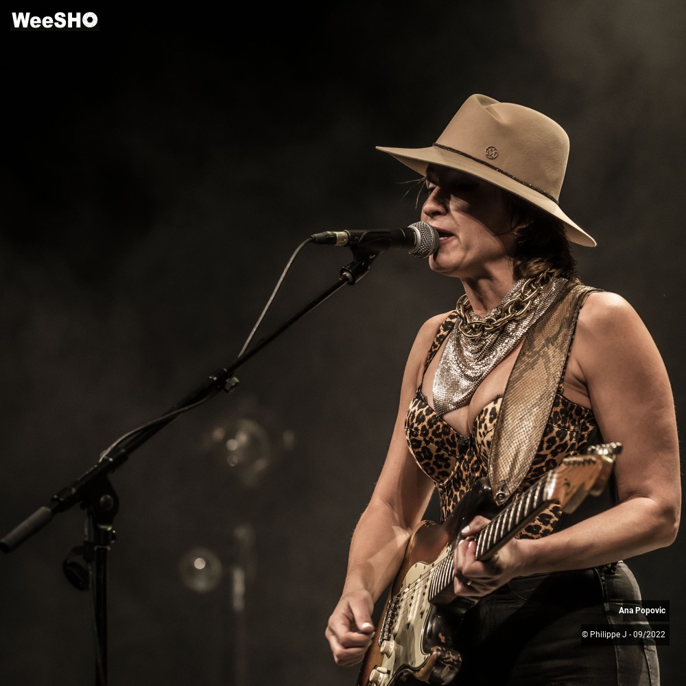 9/41 photos du spectacle Ana Popovic